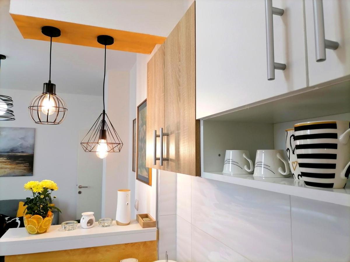 Apartman Mia Sremska Mitrovica Esterno foto