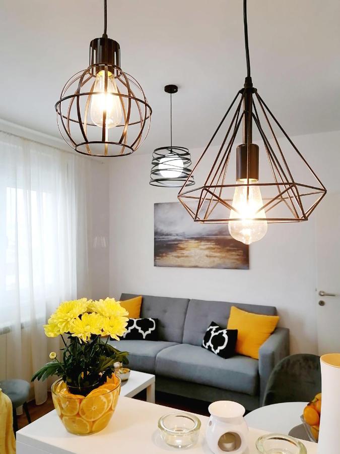 Apartman Mia Sremska Mitrovica Esterno foto